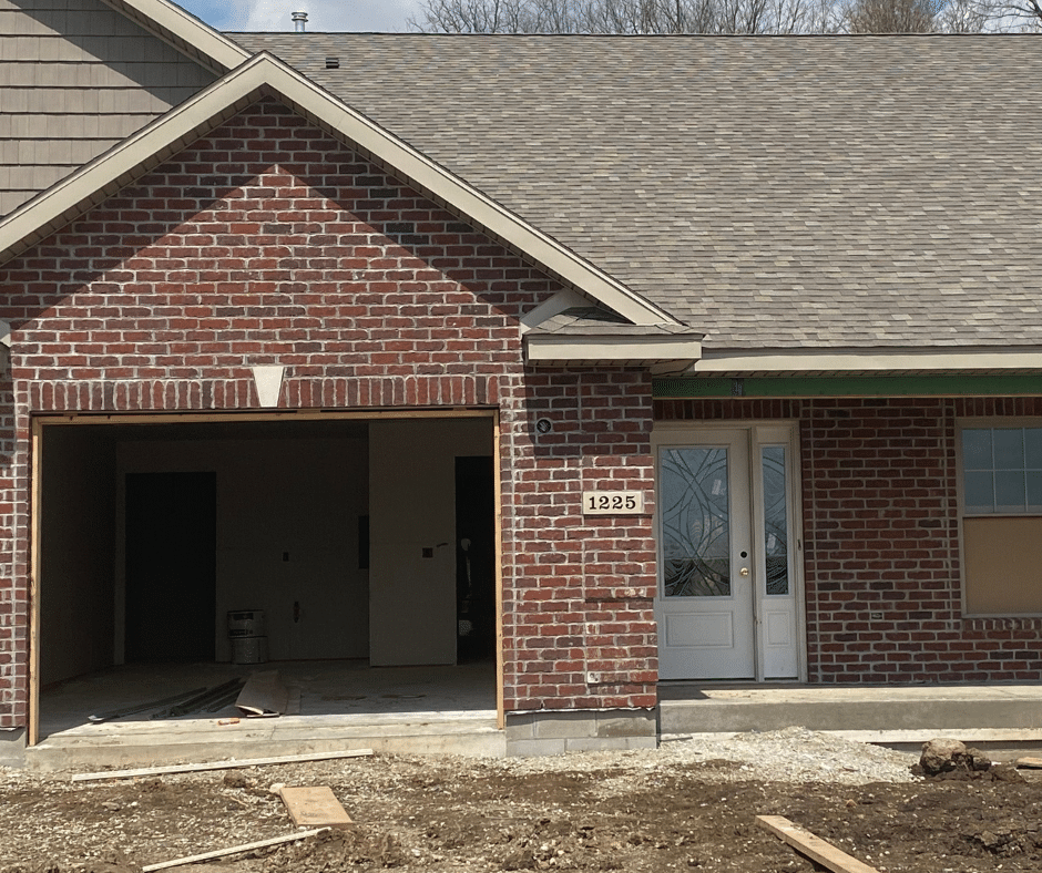 1225 East Bentley